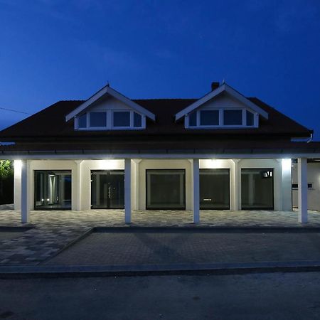 White Apartman Siofok Luaran gambar