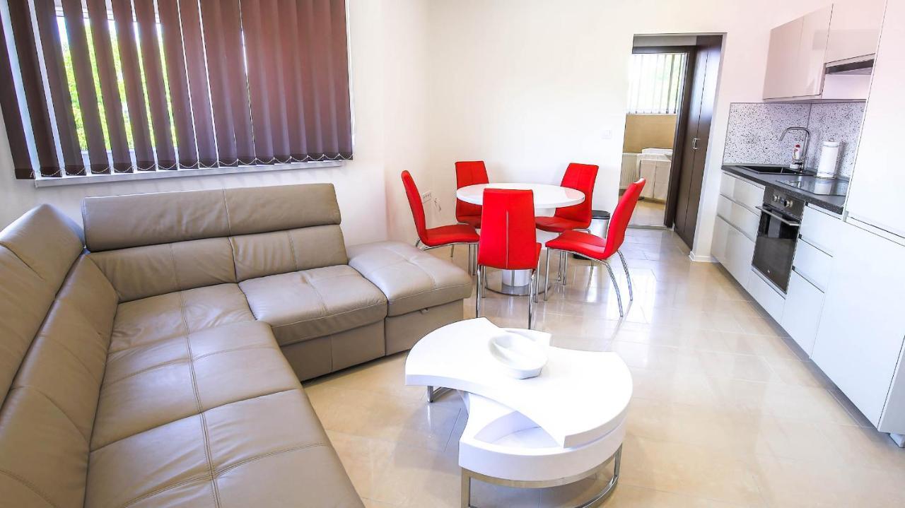 White Apartman Siofok Luaran gambar