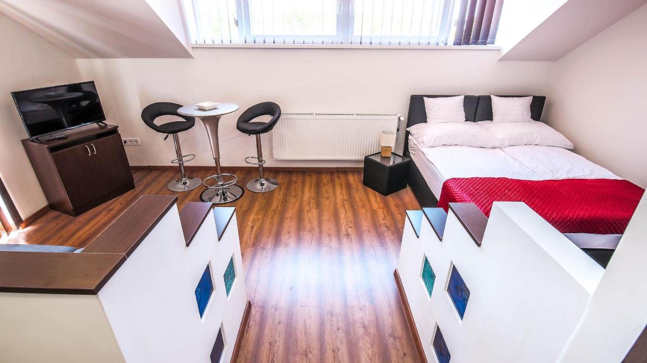 White Apartman Siofok Luaran gambar