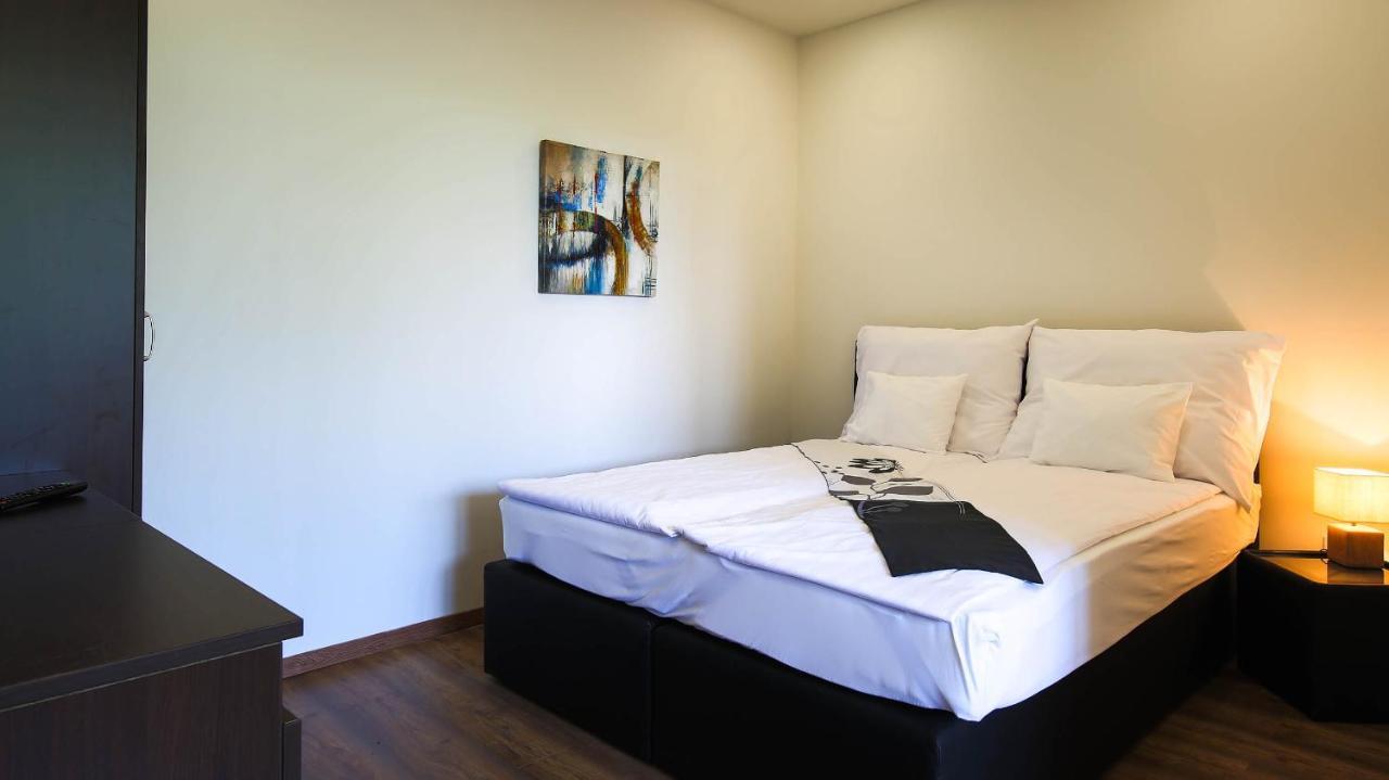 White Apartman Siofok Luaran gambar