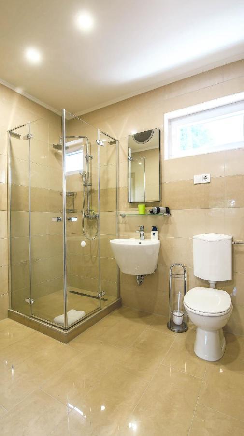 White Apartman Siofok Luaran gambar
